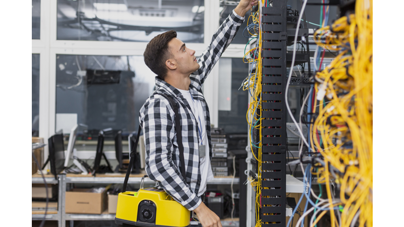 Значительно расширен ассортимент фурнитуры для серверных стоек и ЦОД